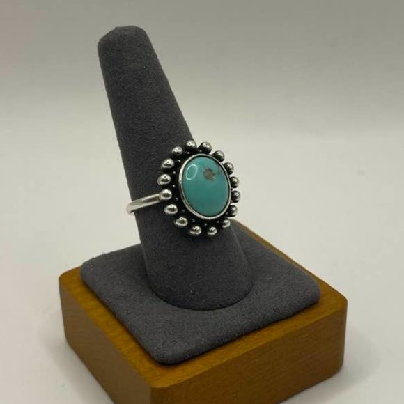 James Avery Retired Design Large Oval Turquoise Santorini Silver Ring - Picture 2 of 16